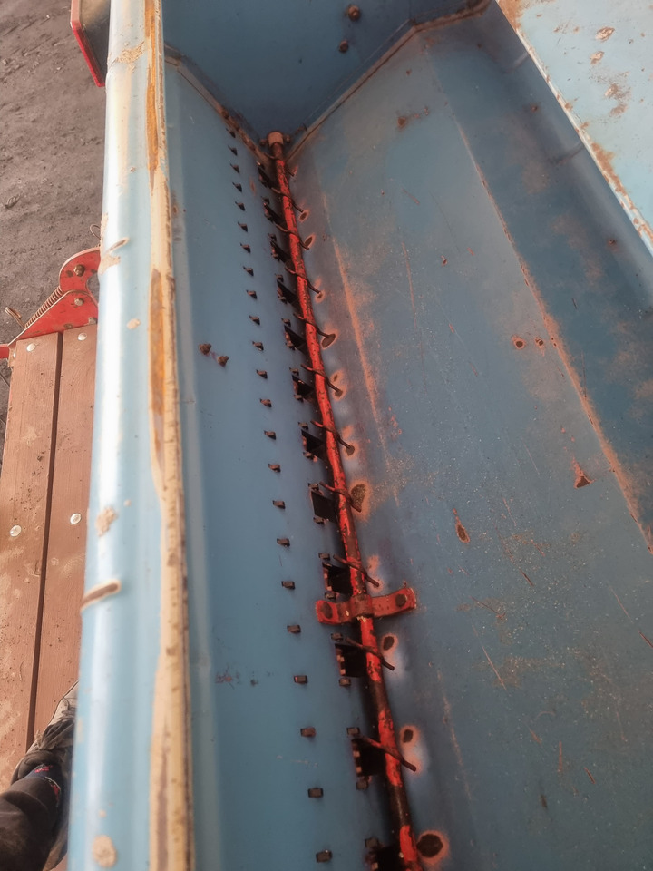 ISARIA 6000 - Combine seed drill: picture 4 ISARIA 6000 - Combine seed drill: picture 4