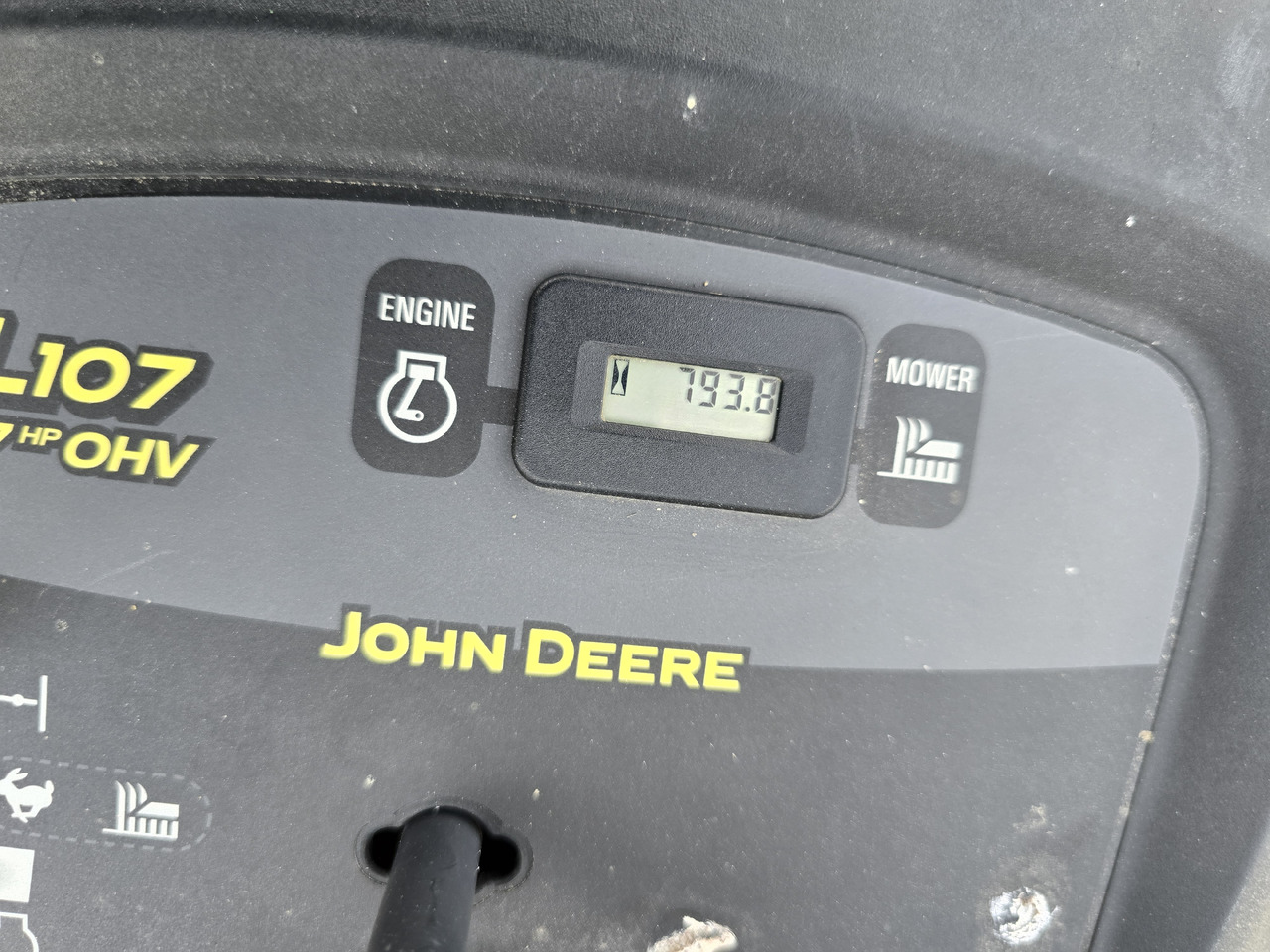 JOHN DEERE L107 Automatic - Garden mower: picture 2 JOHN DEERE L107 Automatic - Garden mower: picture 2