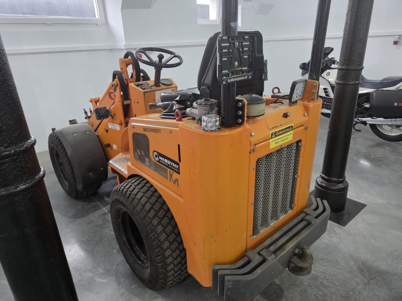 KNIK MOPS KM 130 - Wheel loader: picture 3 KNIK MOPS KM 130 - Wheel loader: picture 3
