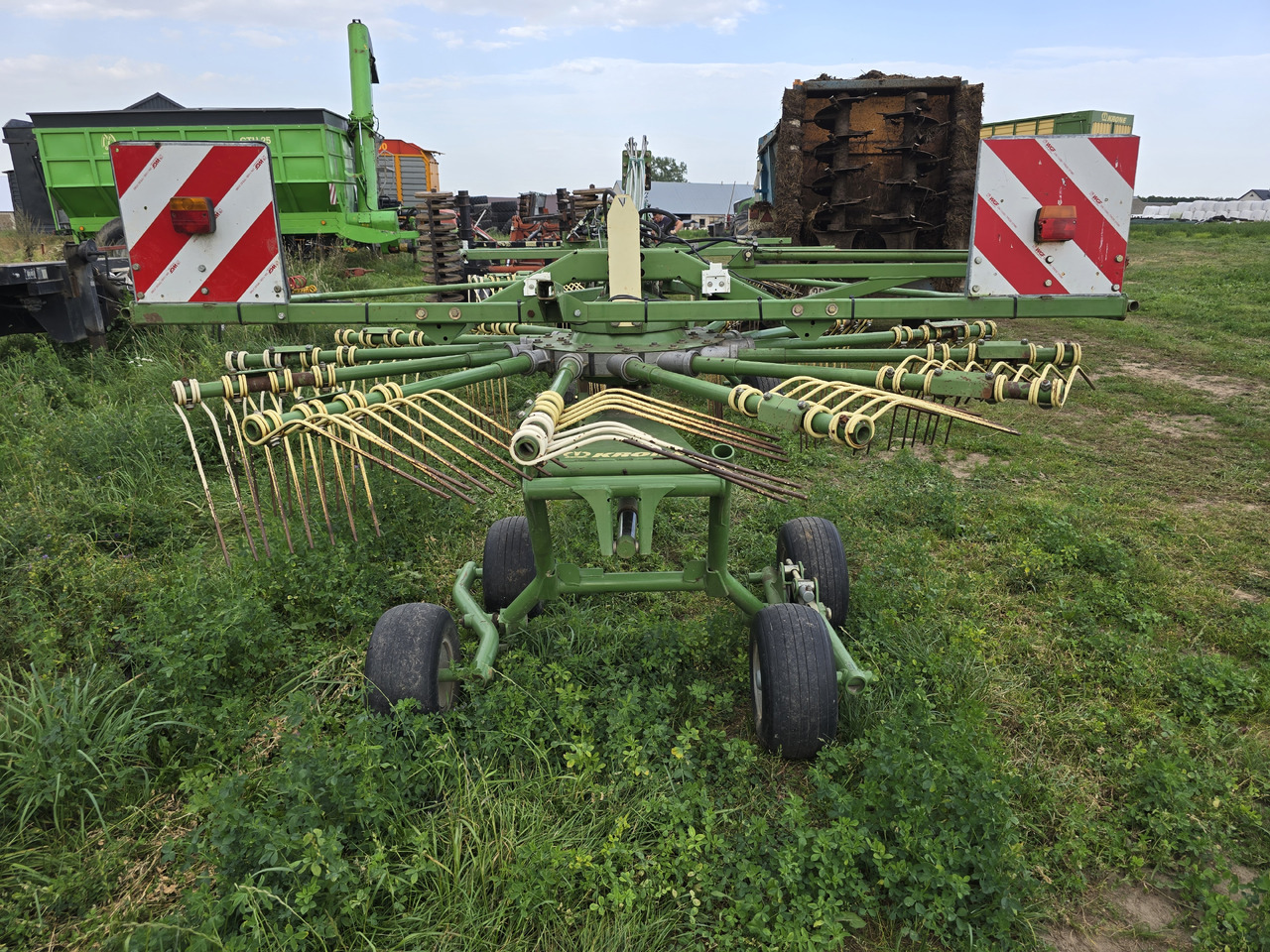 KRONE Swadro 710/26T - Tedder/ Rake: picture 4 KRONE Swadro 710/26T - Tedder/ Rake: picture 4