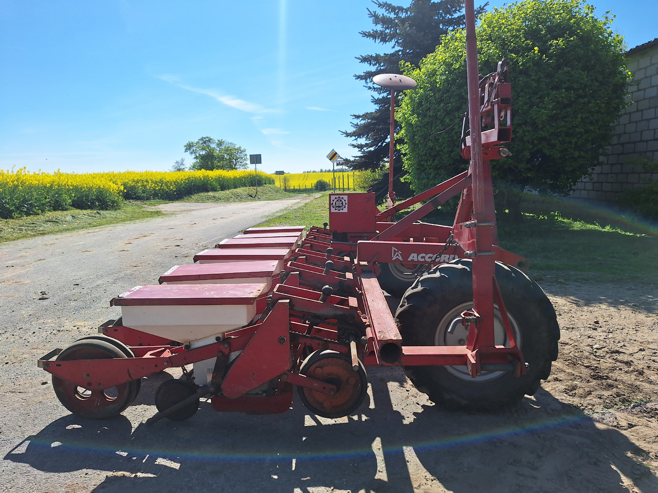 KVERNELAND MONOPIL S - Combine seed drill: picture 3 KVERNELAND MONOPIL S - Combine seed drill: picture 3