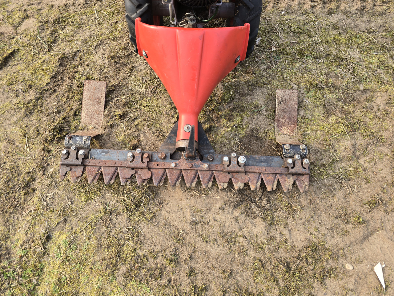 Kosiarka spalinowa listwowa do wysokiej trawy, zarośli - Garden mower: picture 2 Kosiarka spalinowa listwowa do wysokiej trawy, zarośli - Garden mower: picture 2