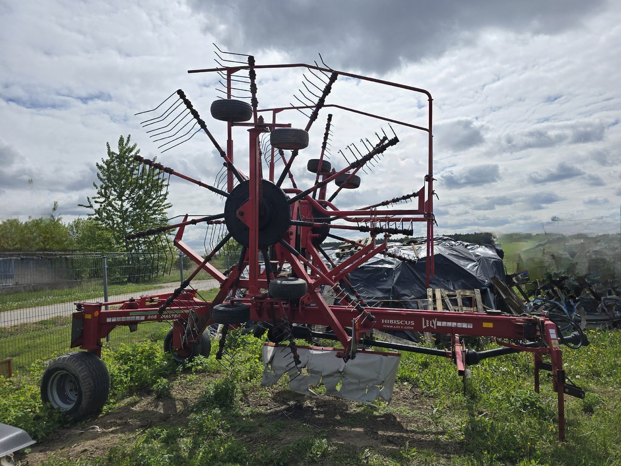 LELY HIBISCUS 805 Master - Tedder/ Rake: picture 2 LELY HIBISCUS 805 Master - Tedder/ Rake: picture 2