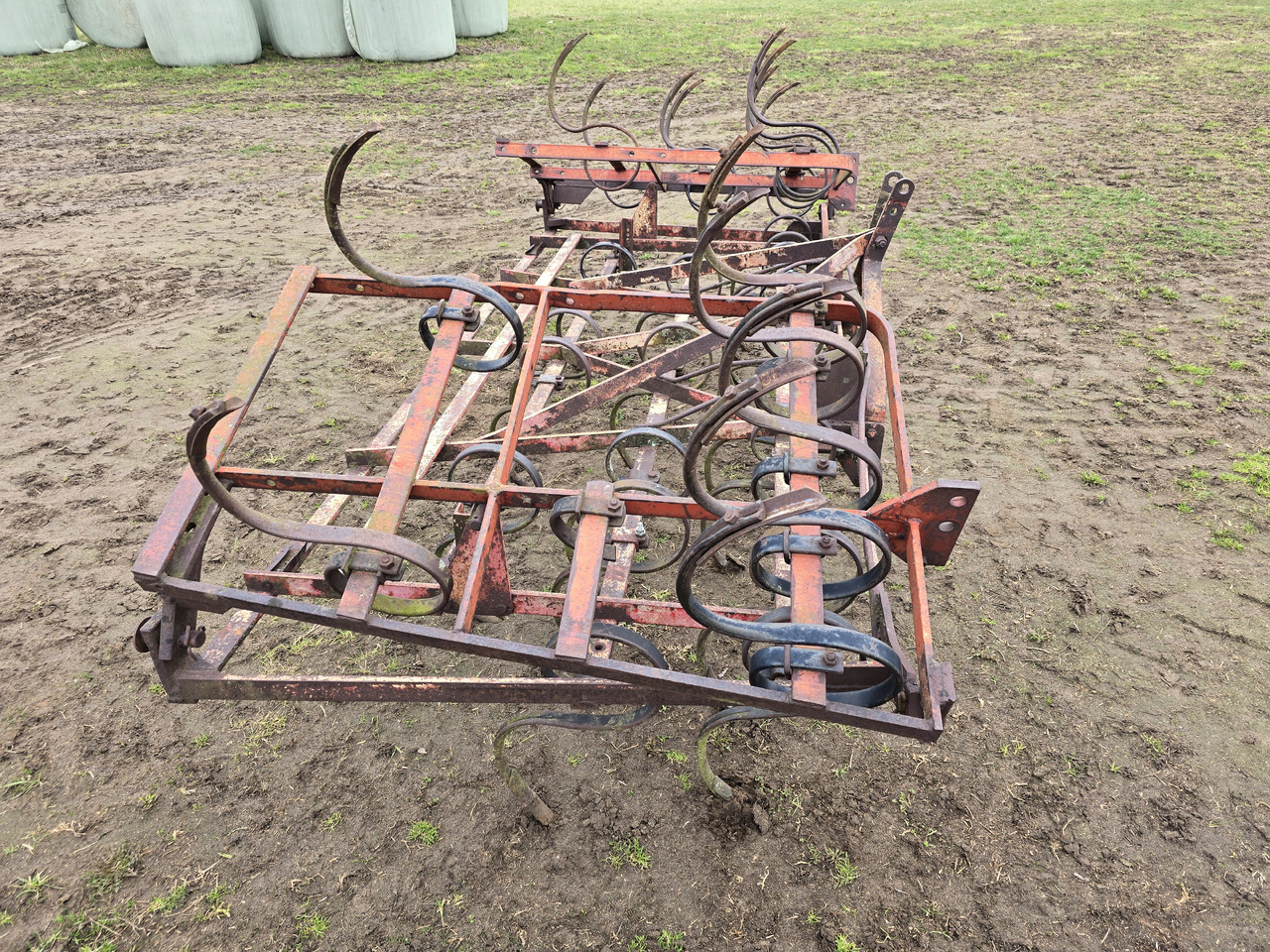 MASSEY-FERGUSON 4-25 MASSEY-FERGUSON 4-25 - Cultivator: picture 4 MASSEY-FERGUSON 4-25 MASSEY-FERGUSON 4-25 - Cultivator: picture 4