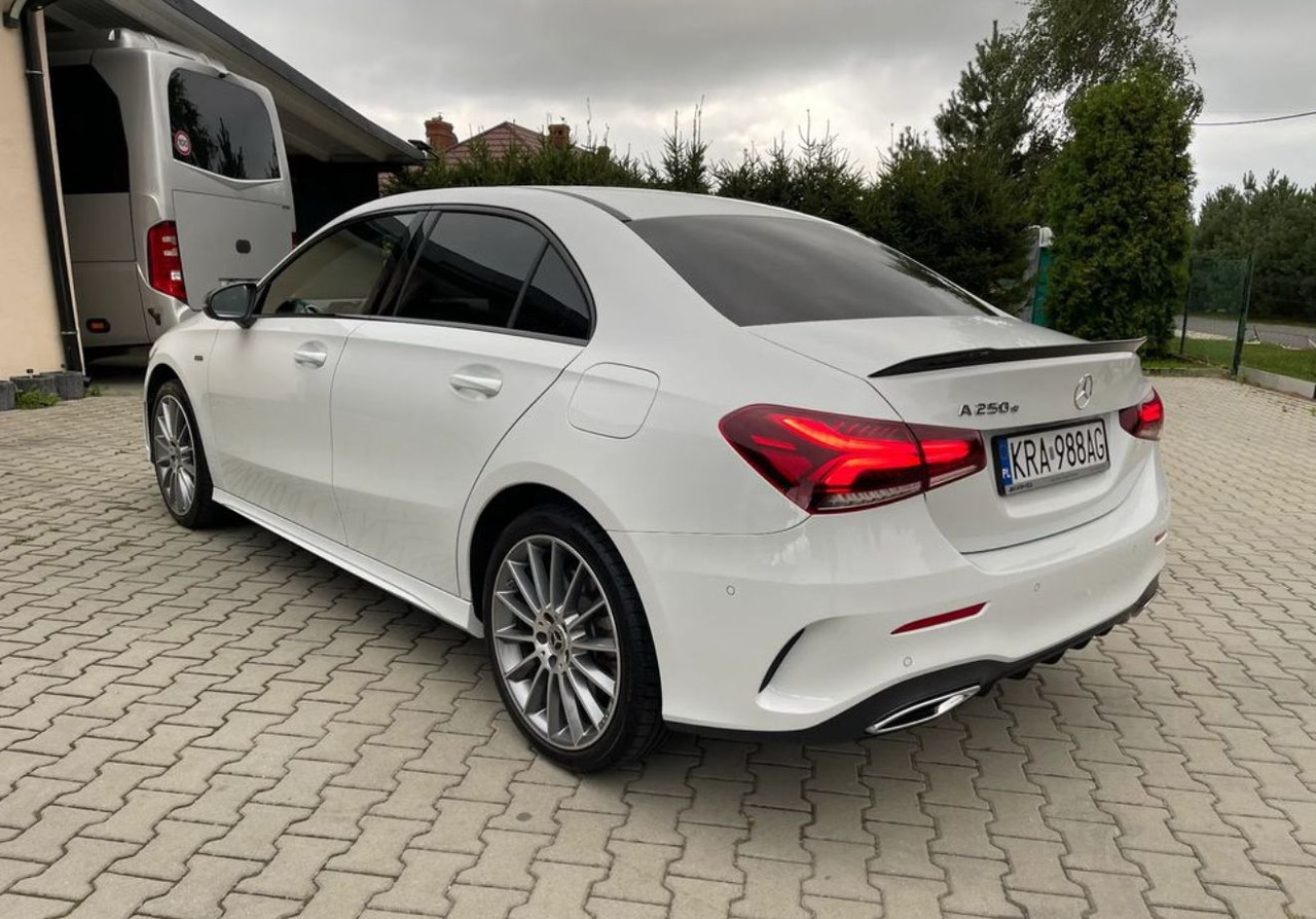 Mercedes A250e - Car: picture 2 Mercedes A250e - Car: picture 2