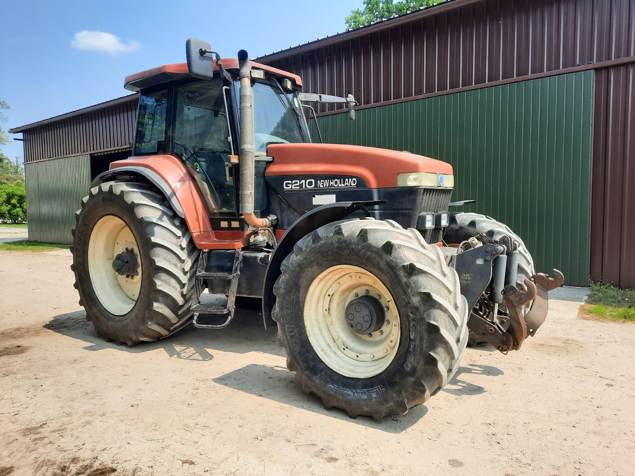 NEW HOLLAND G210 - Farm tractor: picture 1 NEW HOLLAND G210 - Farm tractor: picture 1