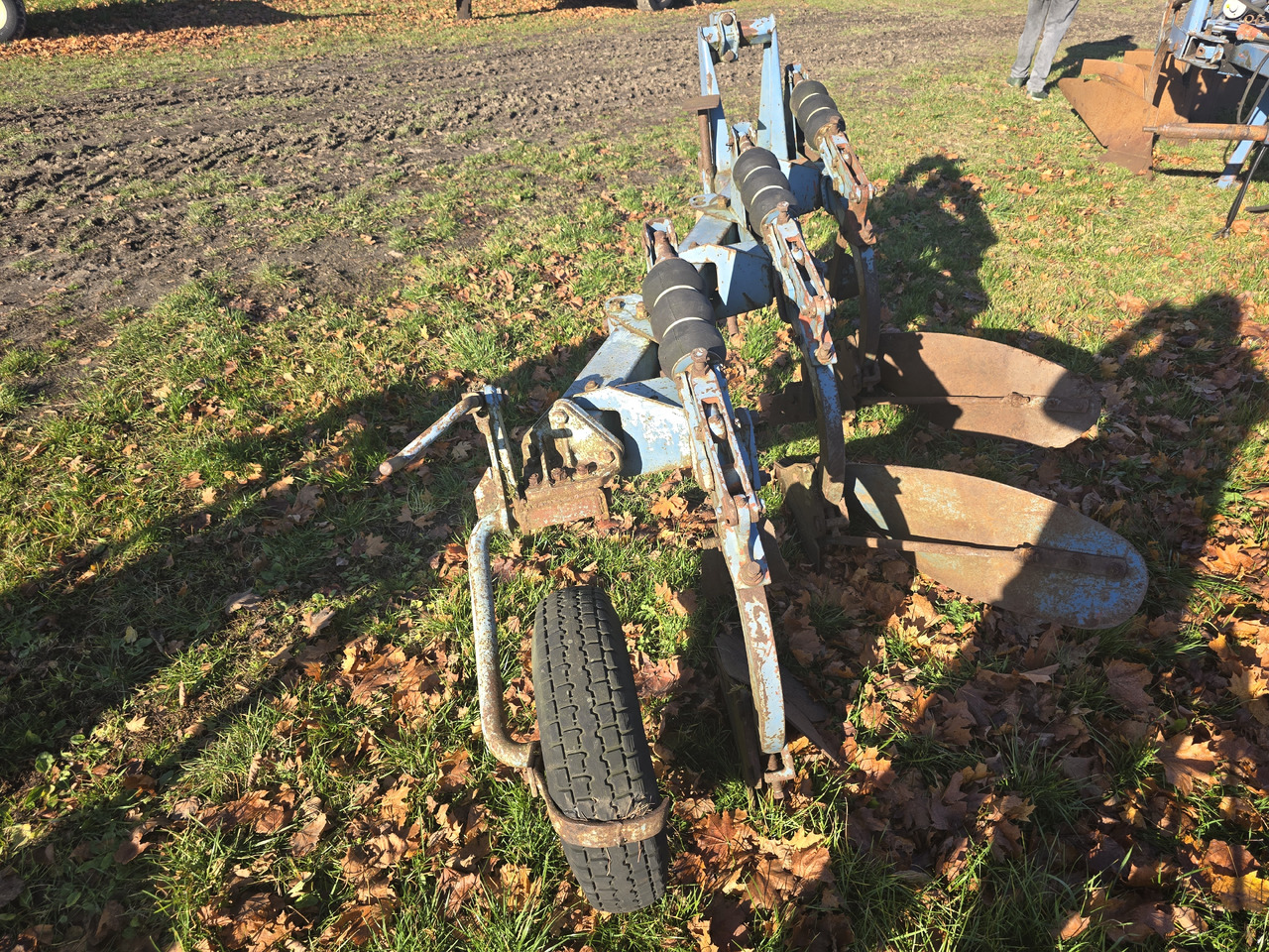 Overum 3 - Plow: picture 4 Overum 3 - Plow: picture 4