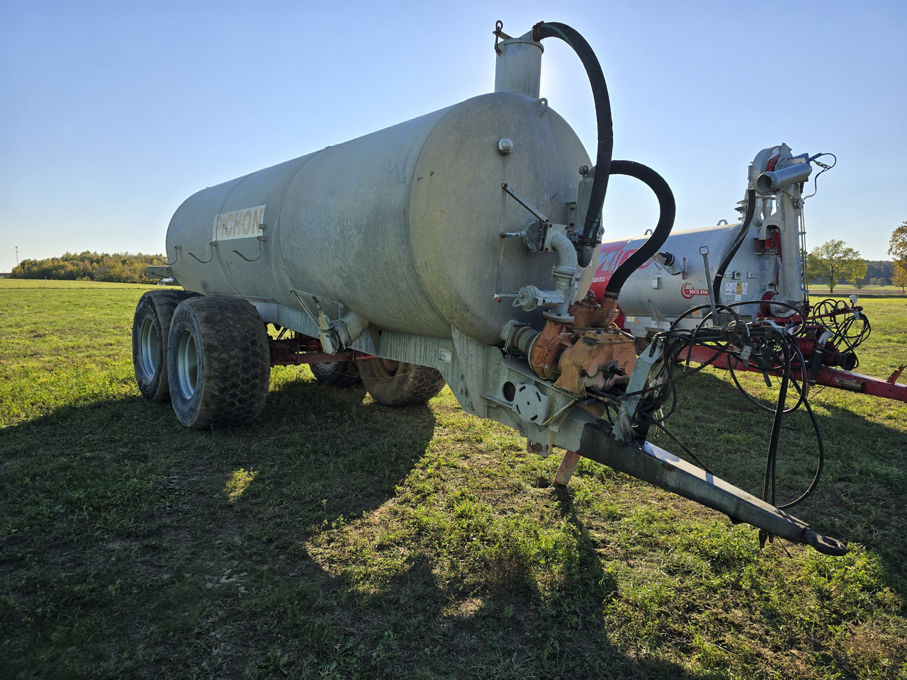PICHON S.A. TL15 - Slurry tanker: picture 2 PICHON S.A. TL15 - Slurry tanker: picture 2