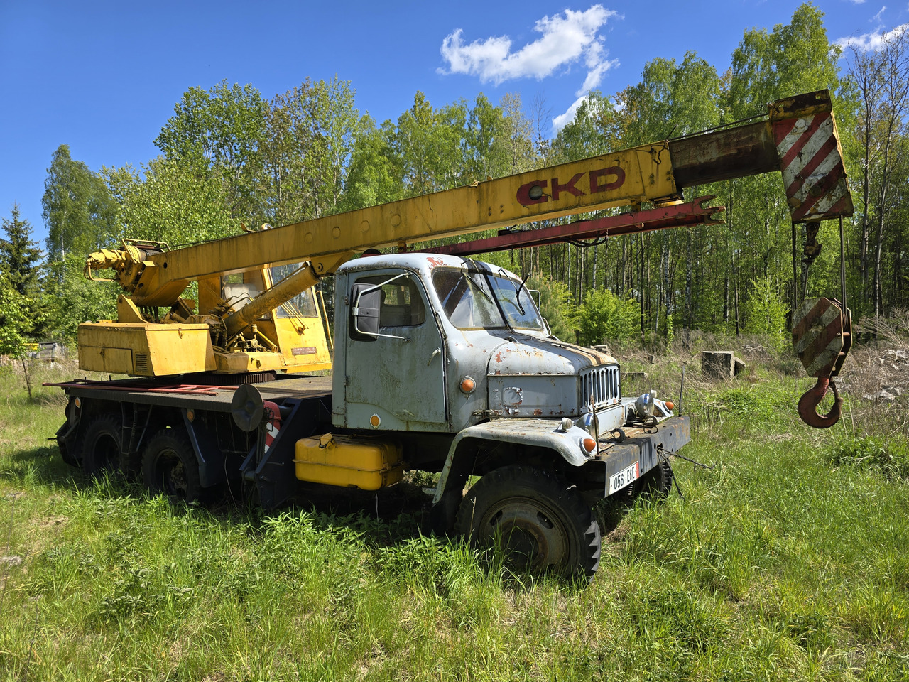 PRAGA V3S AD 080 CKD - Mobile crane: picture 1 PRAGA V3S AD 080 CKD - Mobile crane: picture 1