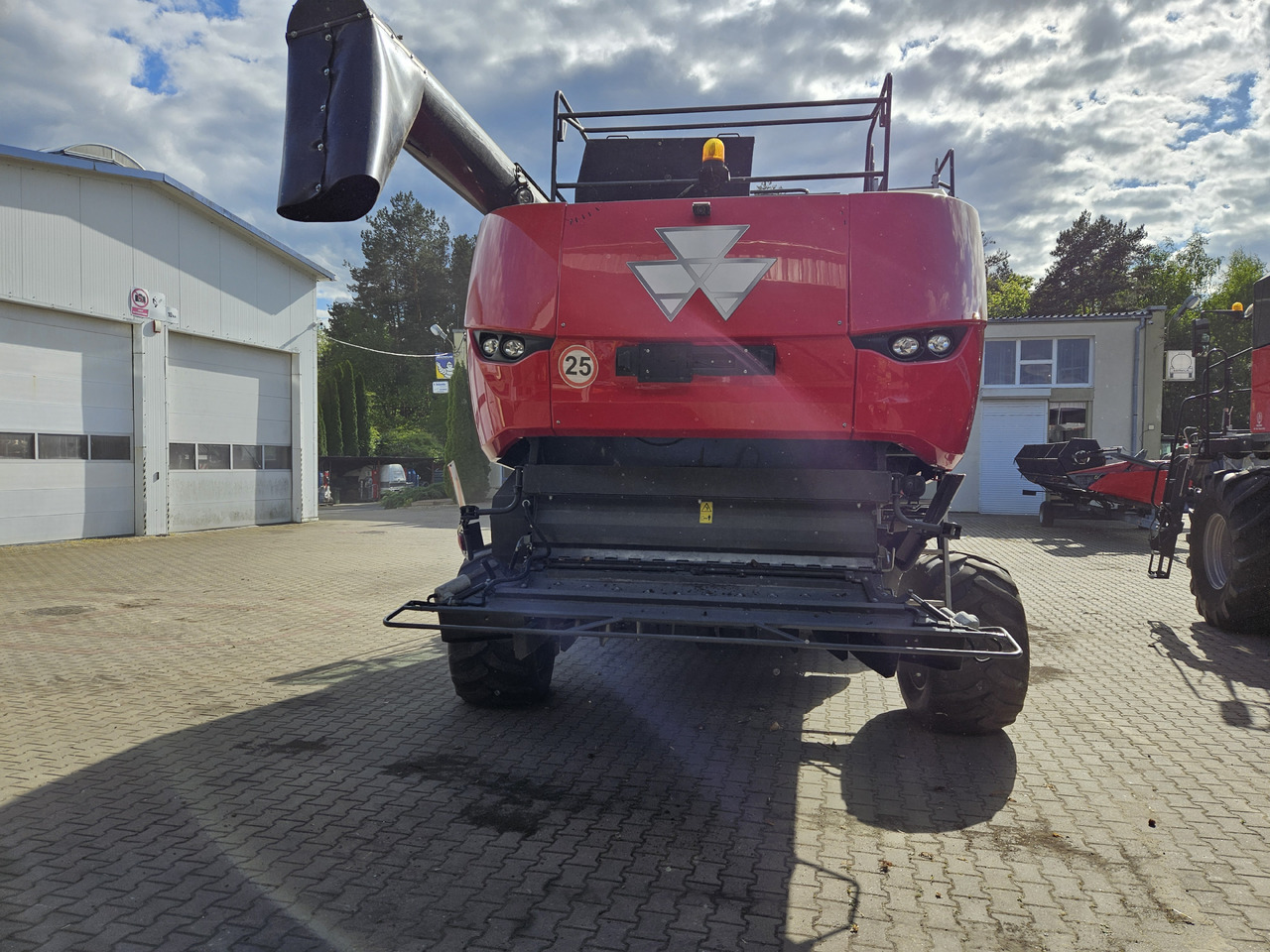 - Combine harvester: picture 4 - Combine harvester: picture 4