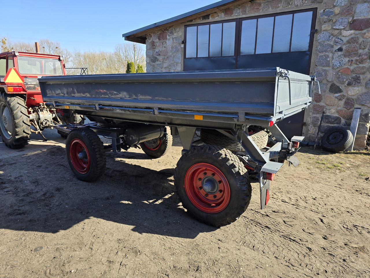 Przyczepa wywrotka - Farm tipping trailer/ Dumper: picture 4 Przyczepa wywrotka - Farm tipping trailer/ Dumper: picture 4