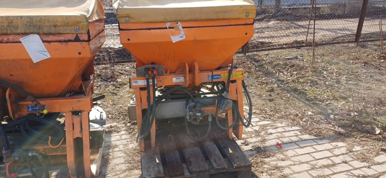 RAUCH AXEO 2.1 - Sand/ Salt spreader: picture 2 RAUCH AXEO 2.1 - Sand/ Salt spreader: picture 2