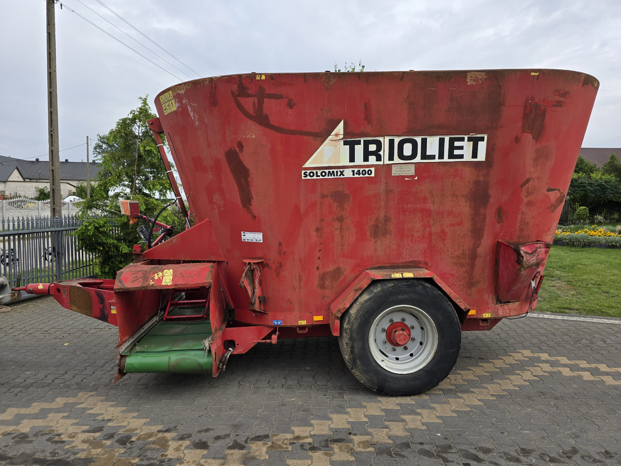 TRIOLIET SOLOMIX 1400 (SM-14 VL-2) - Forage mixer wagon: picture 1 TRIOLIET SOLOMIX 1400 (SM-14 VL-2) - Forage mixer wagon: picture 1