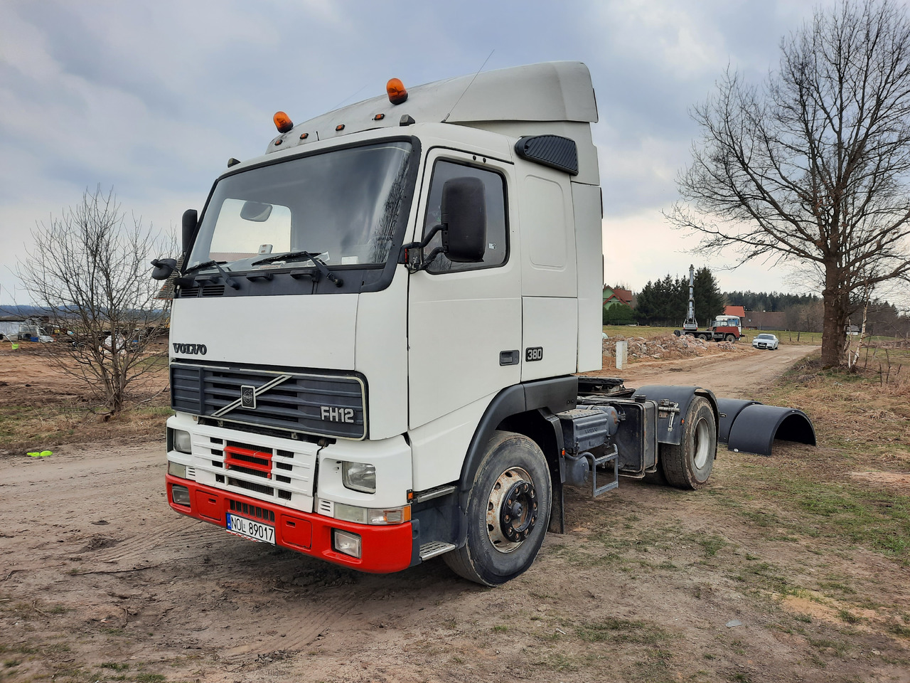 VOLVO FH 12-380 - Tractor unit: picture 3 VOLVO FH 12-380 - Tractor unit: picture 3