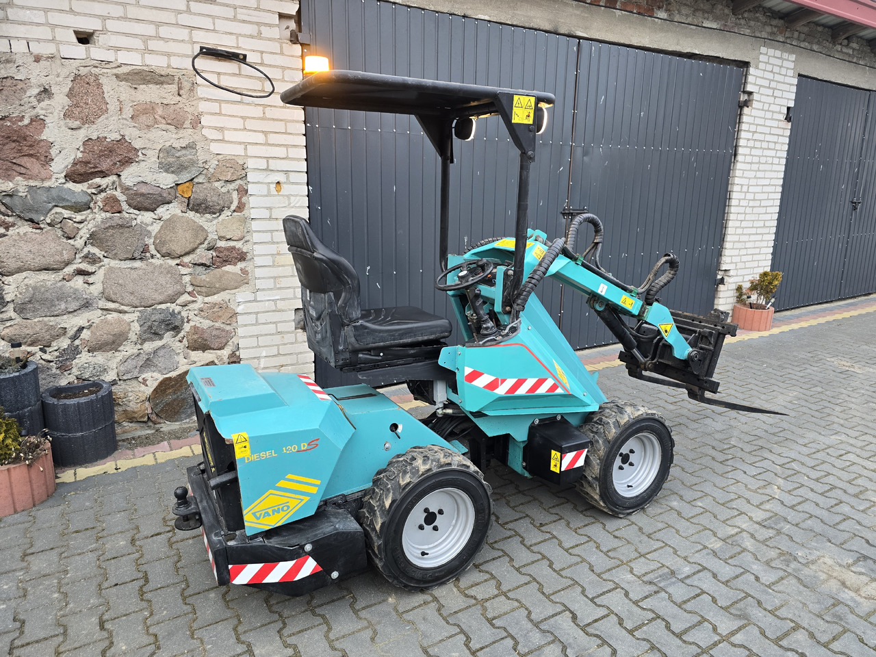 VANO DIESEL 120 DS - Skid steer loader: picture 3 VANO DIESEL 120 DS - Skid steer loader: picture 3