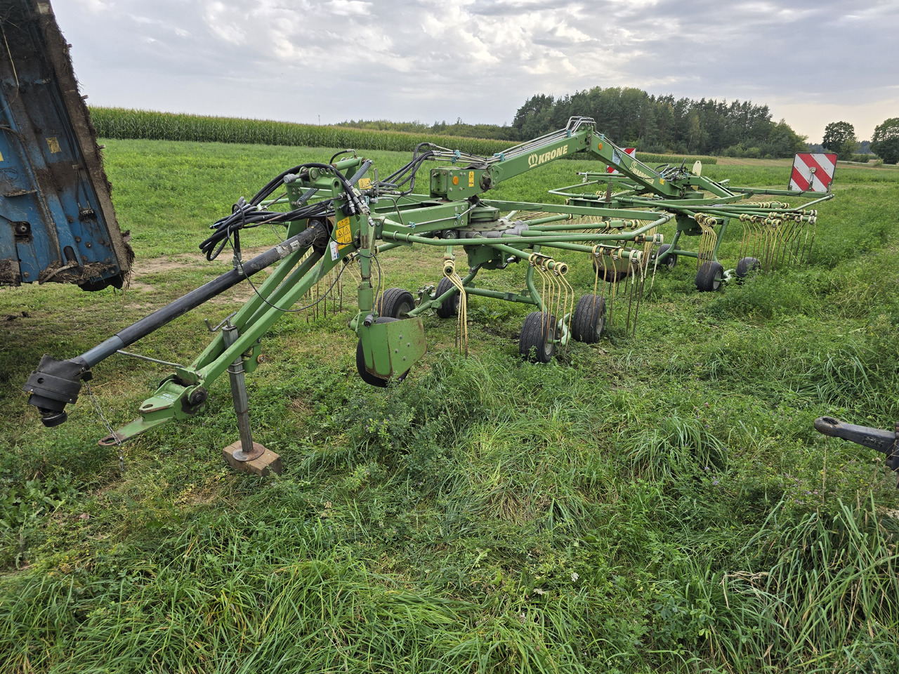 Krone Swadro 710/26T - Tedder/ Rake: picture 3 Krone Swadro 710/26T - Tedder/ Rake: picture 3