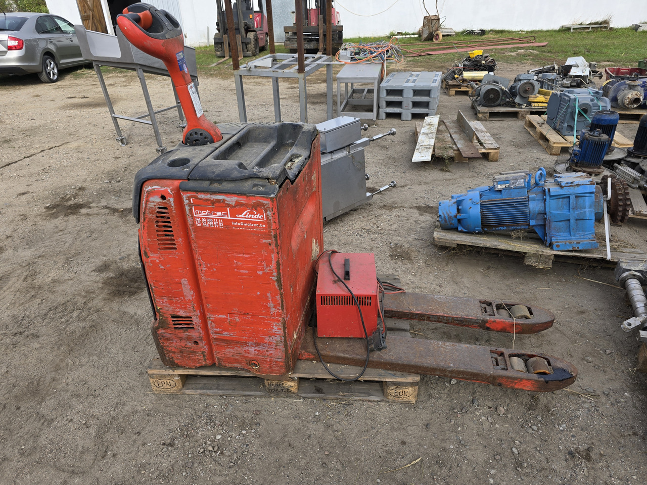 Linde - Pallet truck: picture 4 Linde - Pallet truck: picture 4
