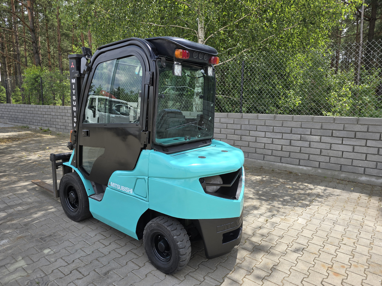 Mitsubishi FD25N - Diesel forklift: picture 4 Mitsubishi FD25N - Diesel forklift: picture 4
