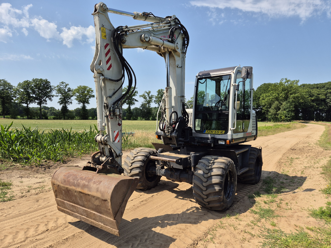 Tackeuchi TB 175 W - Wheel excavator: picture 5 Tackeuchi TB 175 W - Wheel excavator: picture 5