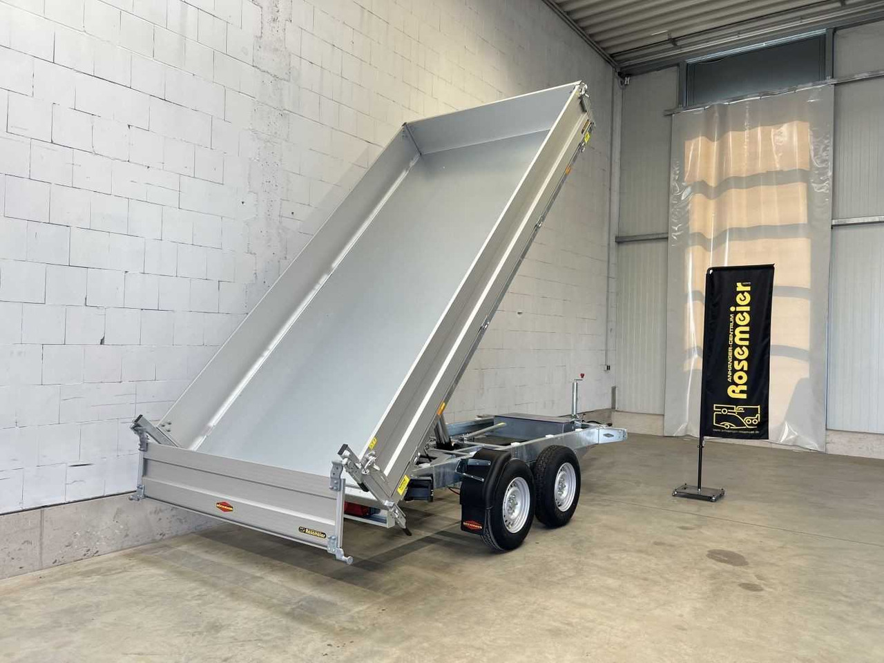 BOECKMANN DK-AL 3218/35 P Dreiseitenkipper - Tipper trailer: picture 4 BOECKMANN DK-AL 3218/35 P Dreiseitenkipper - Tipper trailer: picture 4