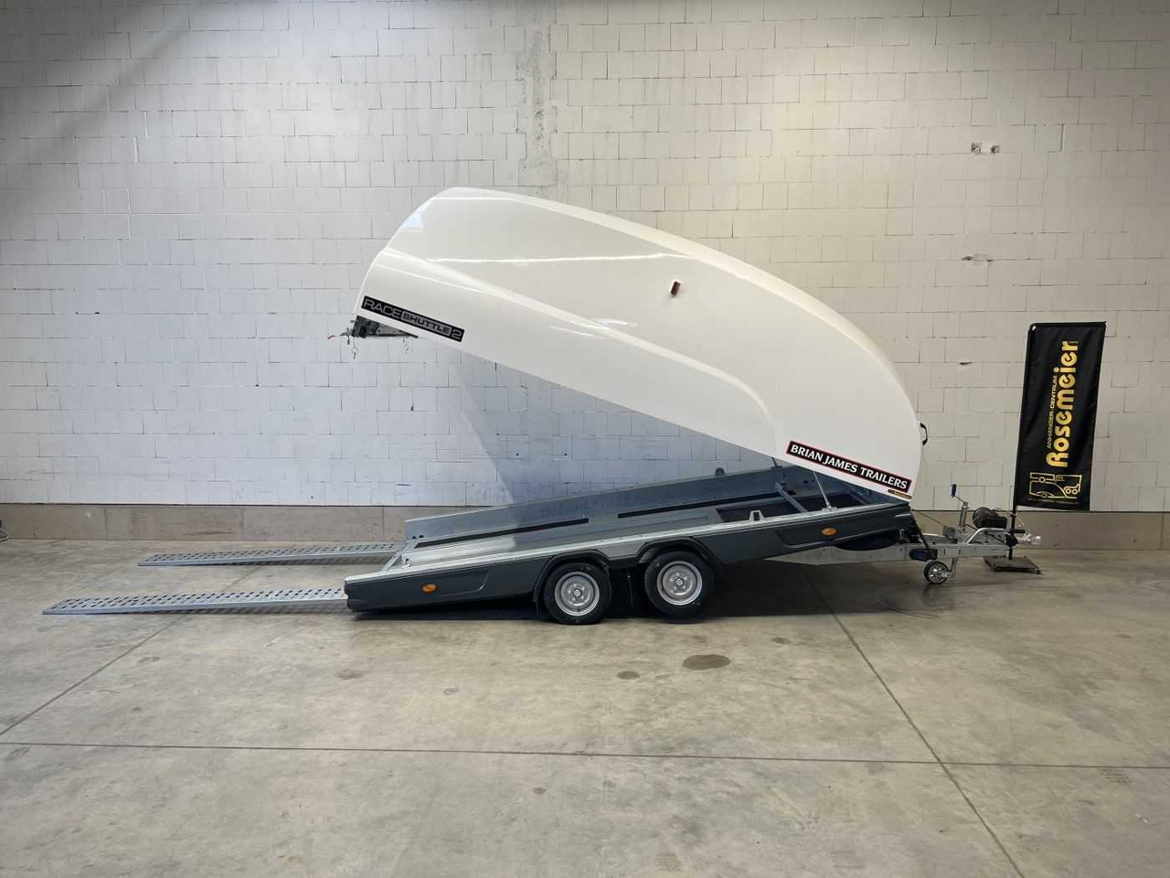BRIAN_JAMES Race Shuttle 2 Autotransporter geschlossen - Autotransporter trailer: picture 1 BRIAN_JAMES Race Shuttle 2 Autotransporter geschlossen - Autotransporter trailer: picture 1