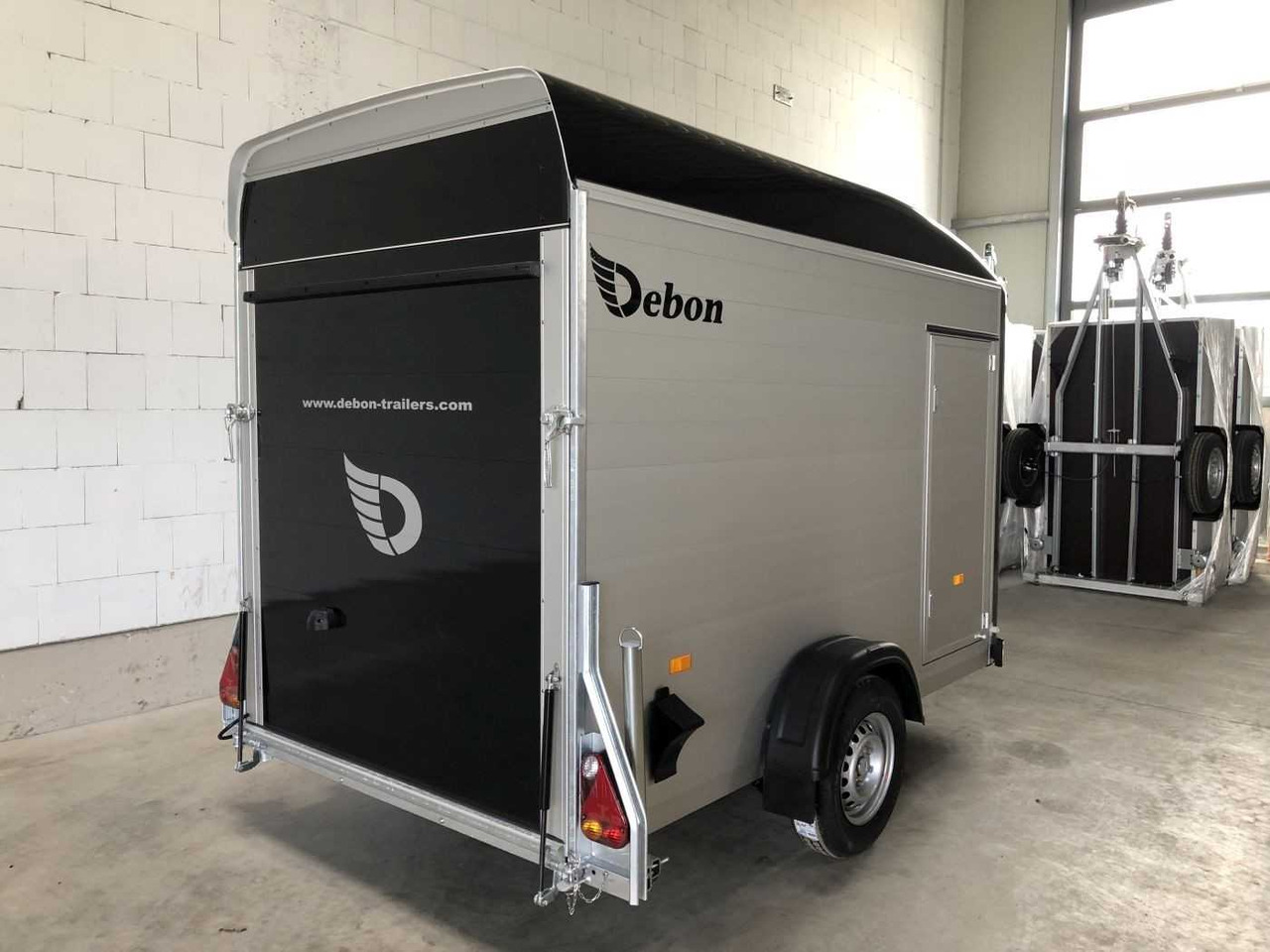 CHEVAL LIBERTE DEBON C300 Roadster Kofferanhänger - Motorcycle trailer: picture 4 CHEVAL LIBERTE DEBON C300 Roadster Kofferanhänger - Motorcycle trailer: picture 4