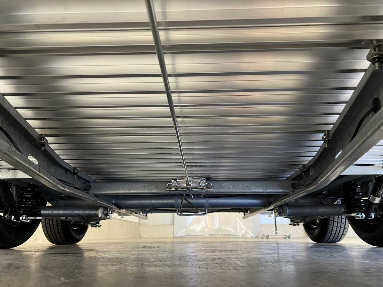 Leasing of CHEVAL LIBERTE DEBON C500 Roadster Kofferanhänger CHEVAL LIBERTE DEBON C500 Roadster Kofferanhänger: picture 24 Leasing of CHEVAL LIBERTE DEBON C500 Roadster Kofferanhänger CHEVAL LIBERTE DEBON C500 Roadster Kofferanhänger: picture 24