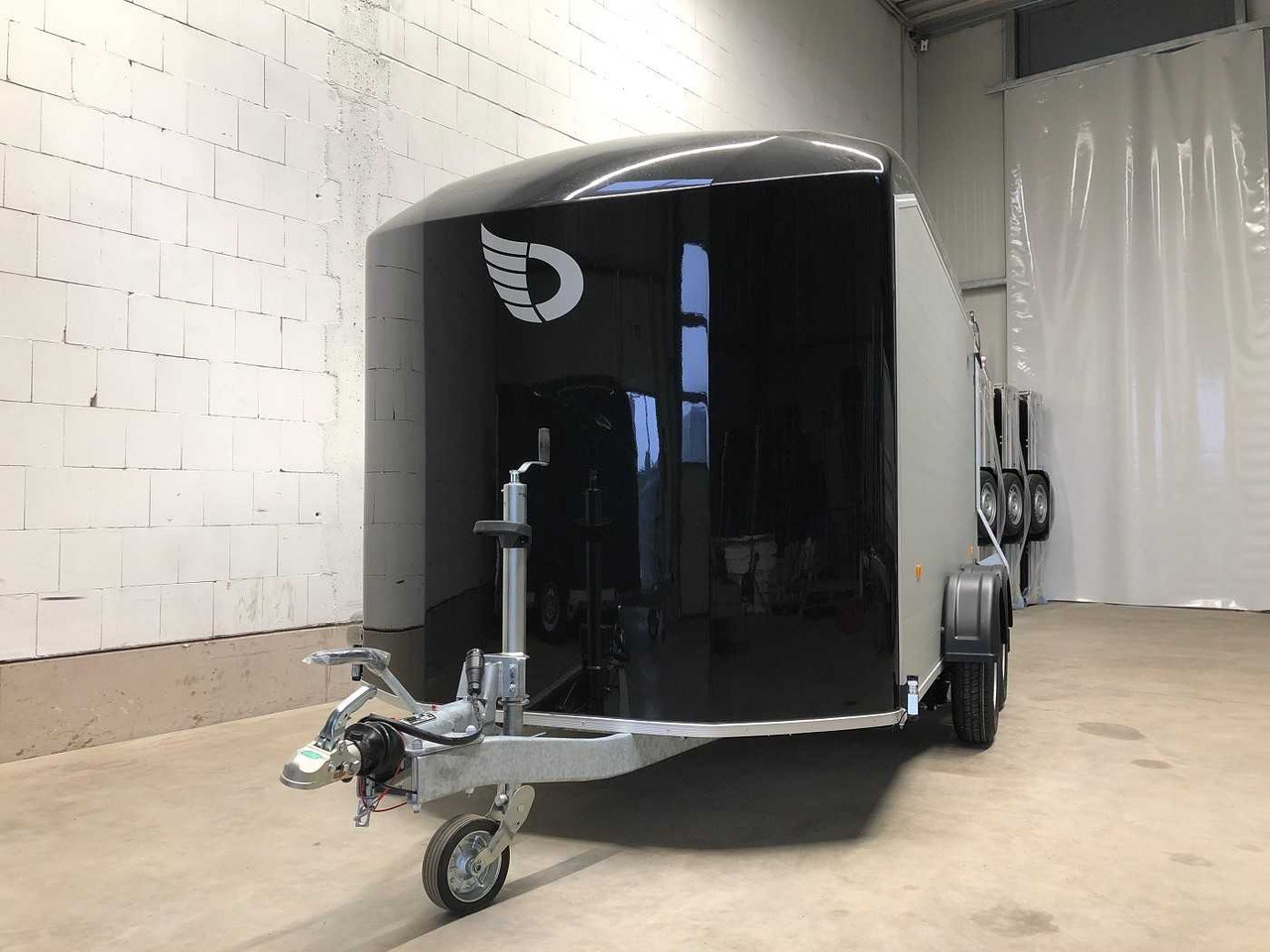 New Closed box trailer CHEVAL LIBERTE DEBON C700 Roadster Kofferanhänger: picture 13