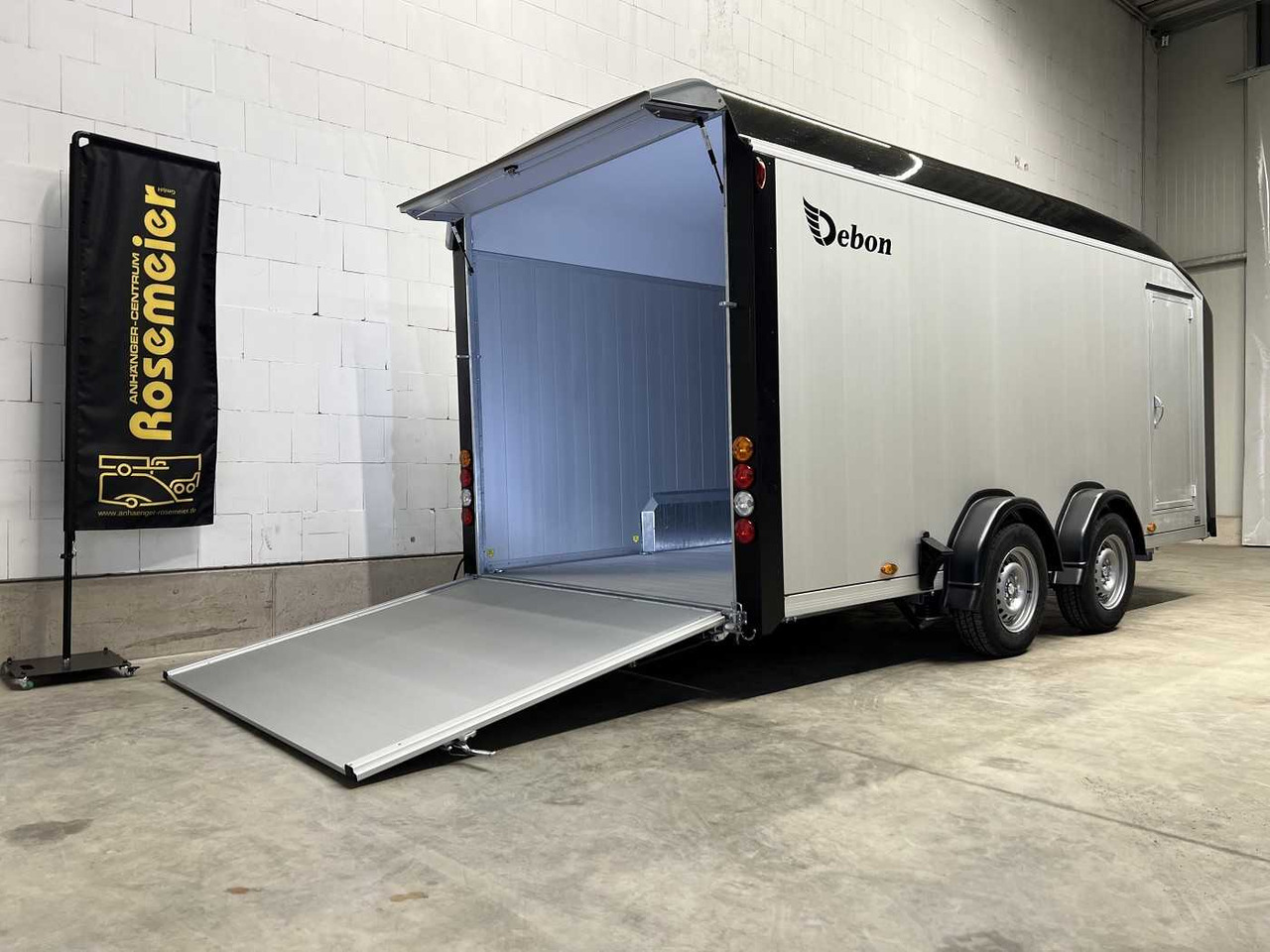 CHEVAL LIBERTE DEBON C900 Roadster Kofferanhänger - Closed box trailer: picture 4 CHEVAL LIBERTE DEBON C900 Roadster Kofferanhänger - Closed box trailer: picture 4