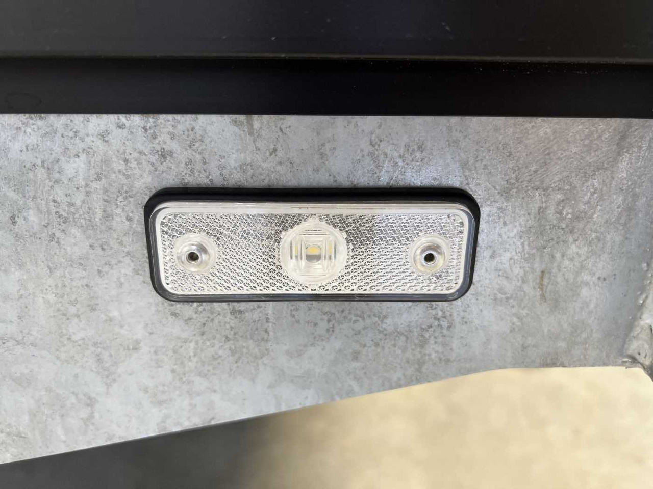 New Tipper trailer CHEVAL LIBERTE DEBON PW3.3E Black Gitter Dreiseitenkipper: picture 28 New Tipper trailer CHEVAL LIBERTE DEBON PW3.3E Black Gitter Dreiseitenkipper: picture 28