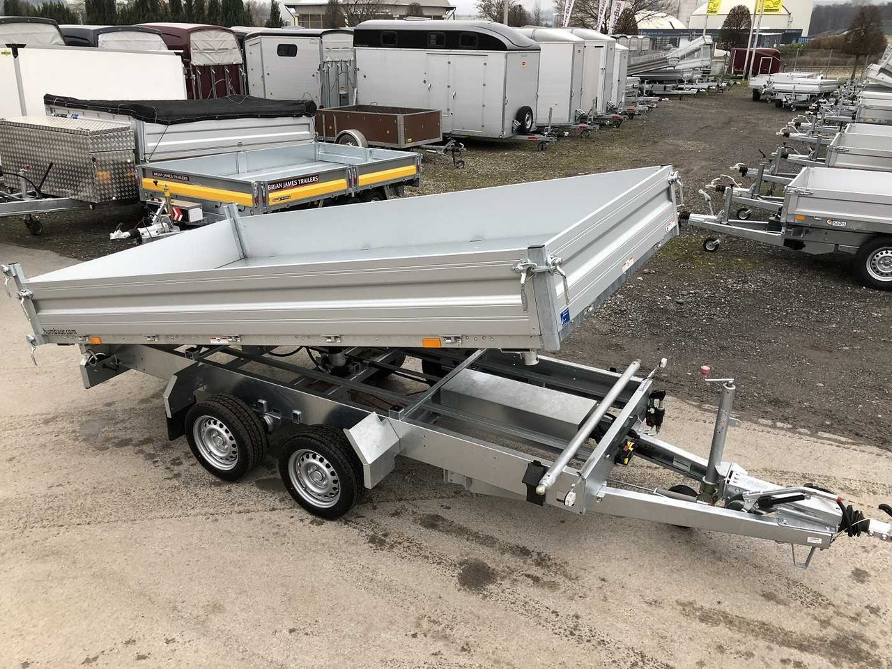HUMBAUR HTK 3500.37 Dreiseitenkipper - Tipper trailer: picture 2 HUMBAUR HTK 3500.37 Dreiseitenkipper - Tipper trailer: picture 2