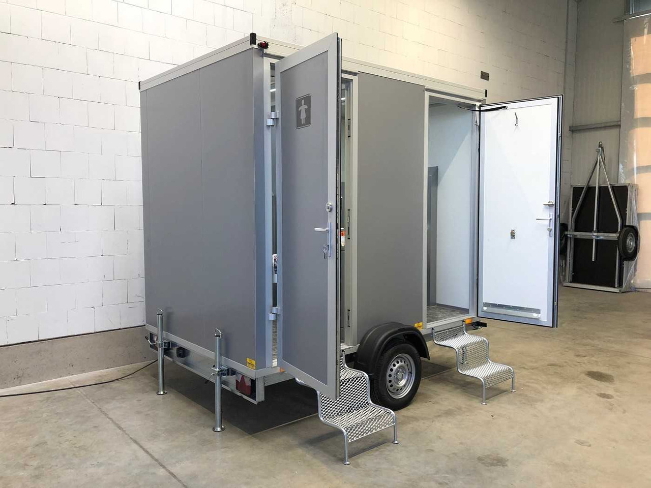 ROSEMEIER VE 1 Damen, 1 Herren, U H SILVER Toilettenanhänger - Construction container, Trailer: picture 3 ROSEMEIER VE 1 Damen, 1 Herren, U H SILVER Toilettenanhänger - Construction container, Trailer: picture 3