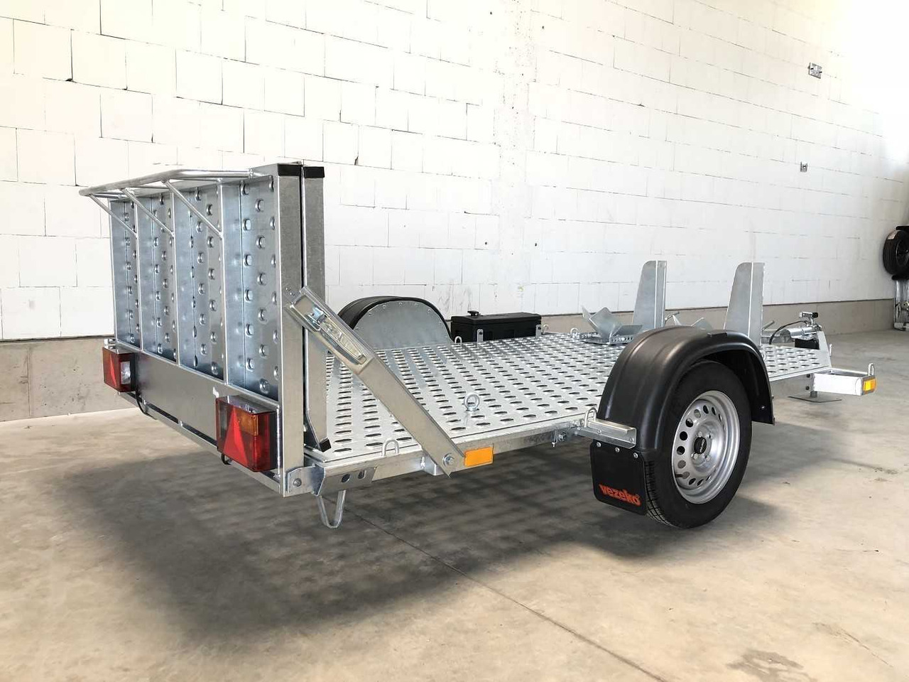 VEZEKO Motovan B 08+Box Motorradanhänger - Motorcycle trailer: picture 5 VEZEKO Motovan B 08+Box Motorradanhänger - Motorcycle trailer: picture 5