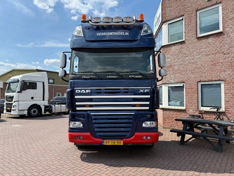 DAF XF 105 XF105-510 8X4 CHASSIS-RETARDER-HOLLAND TRUCK - Cab chassis truck: picture 4 DAF XF 105 XF105-510 8X4 CHASSIS-RETARDER-HOLLAND TRUCK - Cab chassis truck: picture 4