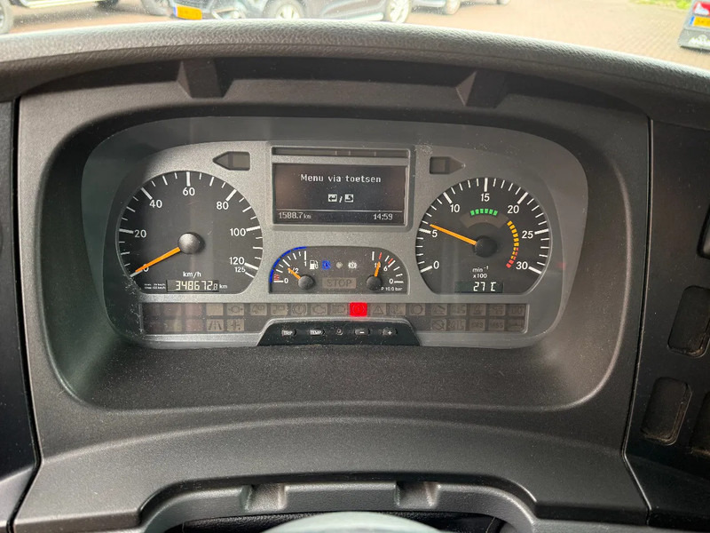 Mercedes-Benz Atego 1018 Atego 1018 4X2 Schaltgetriebe / PTO / 348tkm / Blattfederung / Top Zustand - Cab chassis truck: picture 5 Mercedes-Benz Atego 1018 Atego 1018 4X2 Schaltgetriebe / PTO / 348tkm / Blattfederung / Top Zustand - Cab chassis truck: picture 5