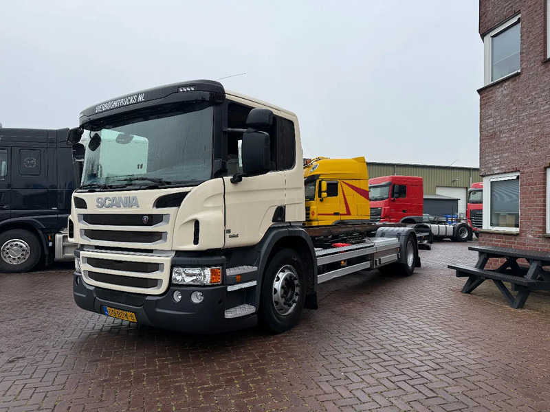 Scania P280 4X2 EURO6 WISSELSYSTEEM MET LAADKLEP HOLLAND TRUCK!!!! - Container transporter/ Swap body truck: picture 2 Scania P280 4X2 EURO6 WISSELSYSTEEM MET LAADKLEP HOLLAND TRUCK!!!! - Container transporter/ Swap body truck: picture 2