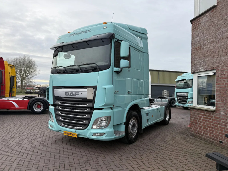 DAF XF 106.460 XF460 4X2 Spacecab / 2 beds / Hydraulics / alcoa / full spoilers / ADR - Tractor unit: picture 2 DAF XF 106.460 XF460 4X2 Spacecab / 2 beds / Hydraulics / alcoa / full spoilers / ADR - Tractor unit: picture 2