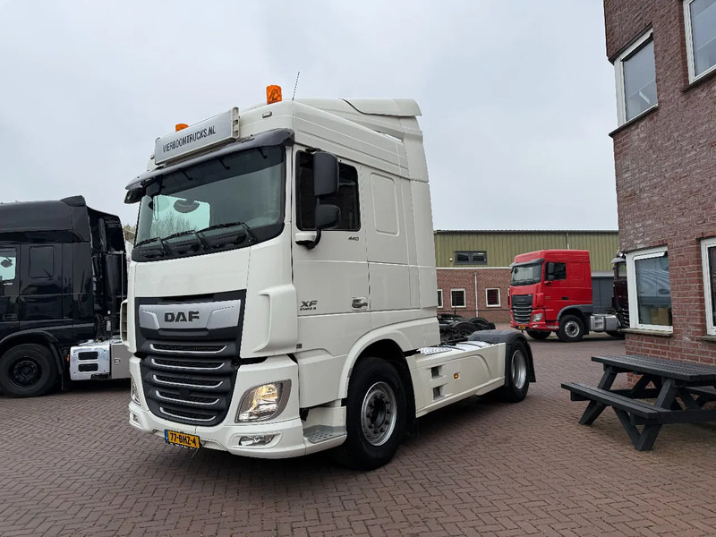 DAF XF 440 FT SPACECAB 4X2 EURO6 HOLLAND TRUCK TOPCONDITION!!! - Tractor unit: picture 2 DAF XF 440 FT SPACECAB 4X2 EURO6 HOLLAND TRUCK TOPCONDITION!!! - Tractor unit: picture 2
