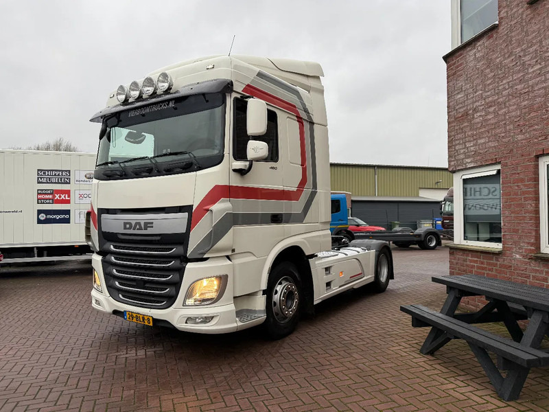 DAF XF 460 XF460 4X2 SPACECAB FULL SPOILER 2 BEDS FRIDGE TOP CONDITION HOLLAND TRUCK - Tractor unit: picture 2 DAF XF 460 XF460 4X2 SPACECAB FULL SPOILER 2 BEDS FRIDGE TOP CONDITION HOLLAND TRUCK - Tractor unit: picture 2