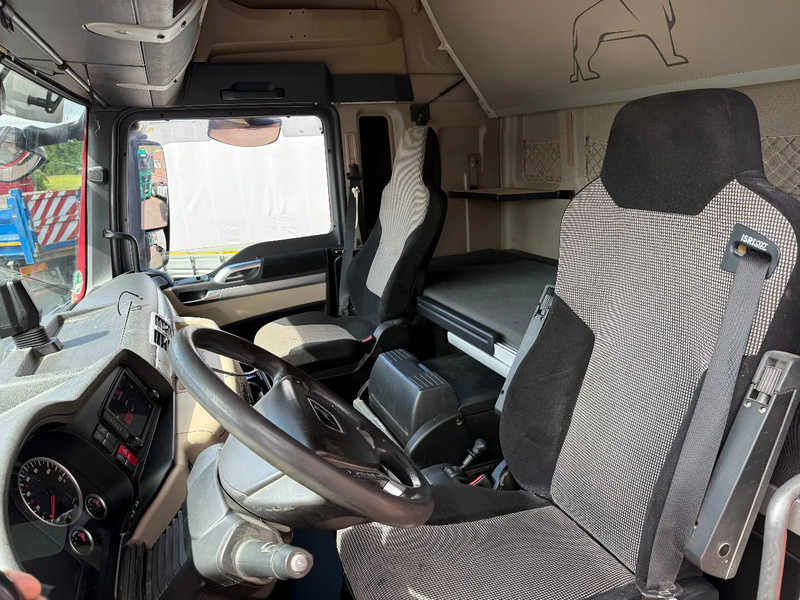 MAN TGX TGX 18.460 4X2 BLS /NIGHT AIRCO/ACC/ HYDRAULICS/HOLLAND TRUCK - Tractor unit: picture 5 MAN TGX TGX 18.460 4X2 BLS /NIGHT AIRCO/ACC/ HYDRAULICS/HOLLAND TRUCK - Tractor unit: picture 5