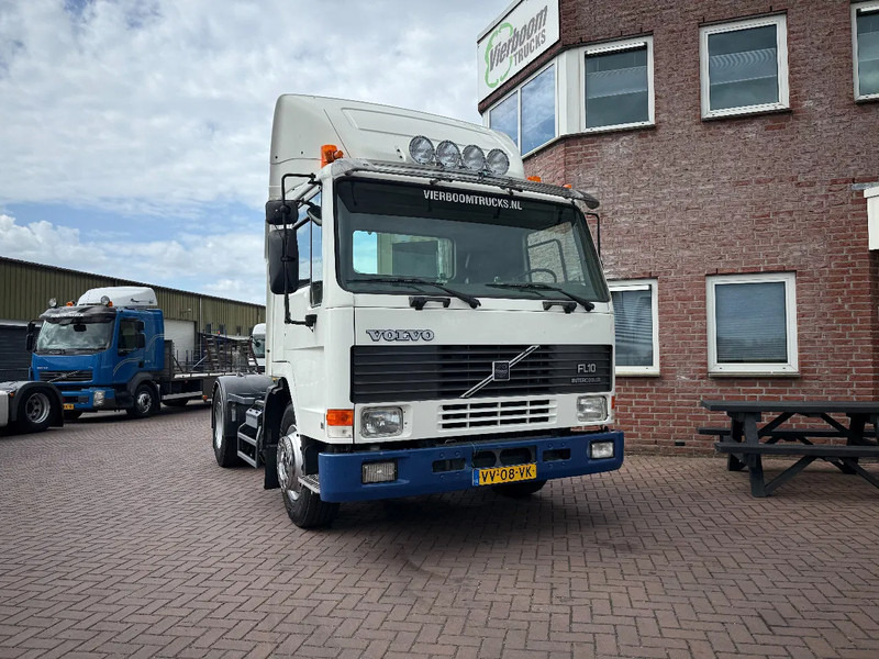 Volvo FL 10.320 FL10.320 4X2 Tractor / Airconditioning / Original Holland Truck / Top condition - Tractor unit: picture 1 Volvo FL 10.320 FL10.320 4X2 Tractor / Airconditioning / Original Holland Truck / Top condition - Tractor unit: picture 1