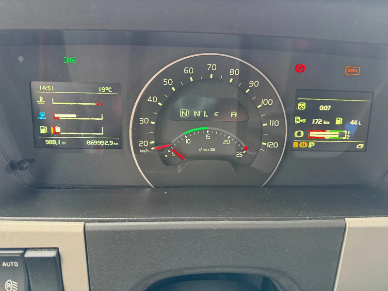 Volvo FM FM370 4X2 Globetrotter / Welgro compressor / Dynimac steering / Holland Truck - Tractor unit: picture 4 Volvo FM FM370 4X2 Globetrotter / Welgro compressor / Dynimac steering / Holland Truck - Tractor unit: picture 4