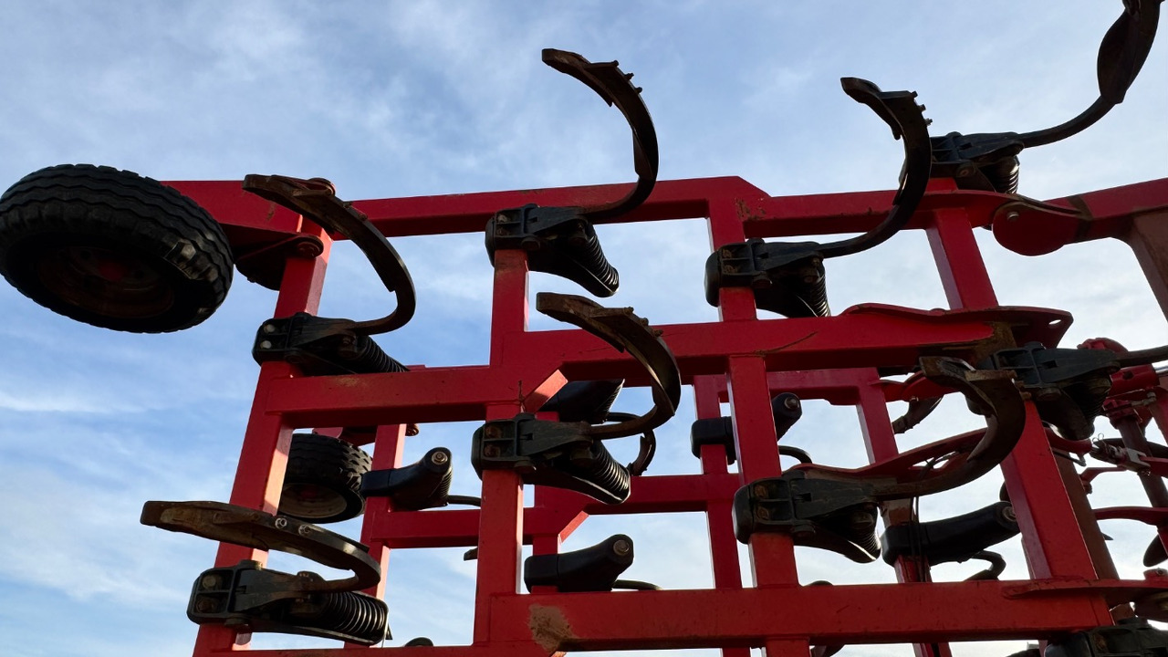 Horsch Tiger 8AS Reifenpacker TopRing - Cultivator: picture 5 Horsch Tiger 8AS Reifenpacker TopRing - Cultivator: picture 5