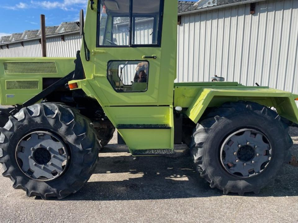 MB-Trac 8001 - Farm tractor: picture 3 MB-Trac 8001 - Farm tractor: picture 3