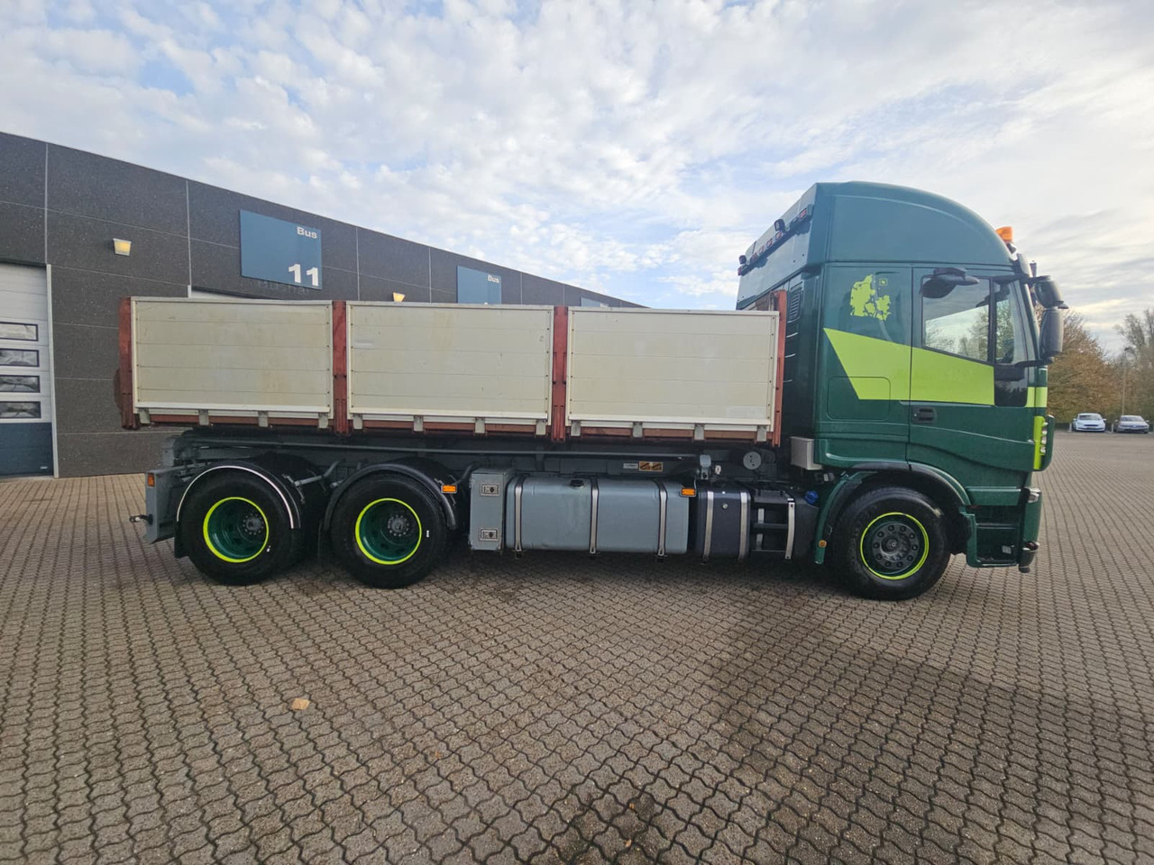 Container transporter/ Swap body truck Iveco Stralis 560 6x4: picture 16 Container transporter/ Swap body truck Iveco Stralis 560 6x4: picture 16