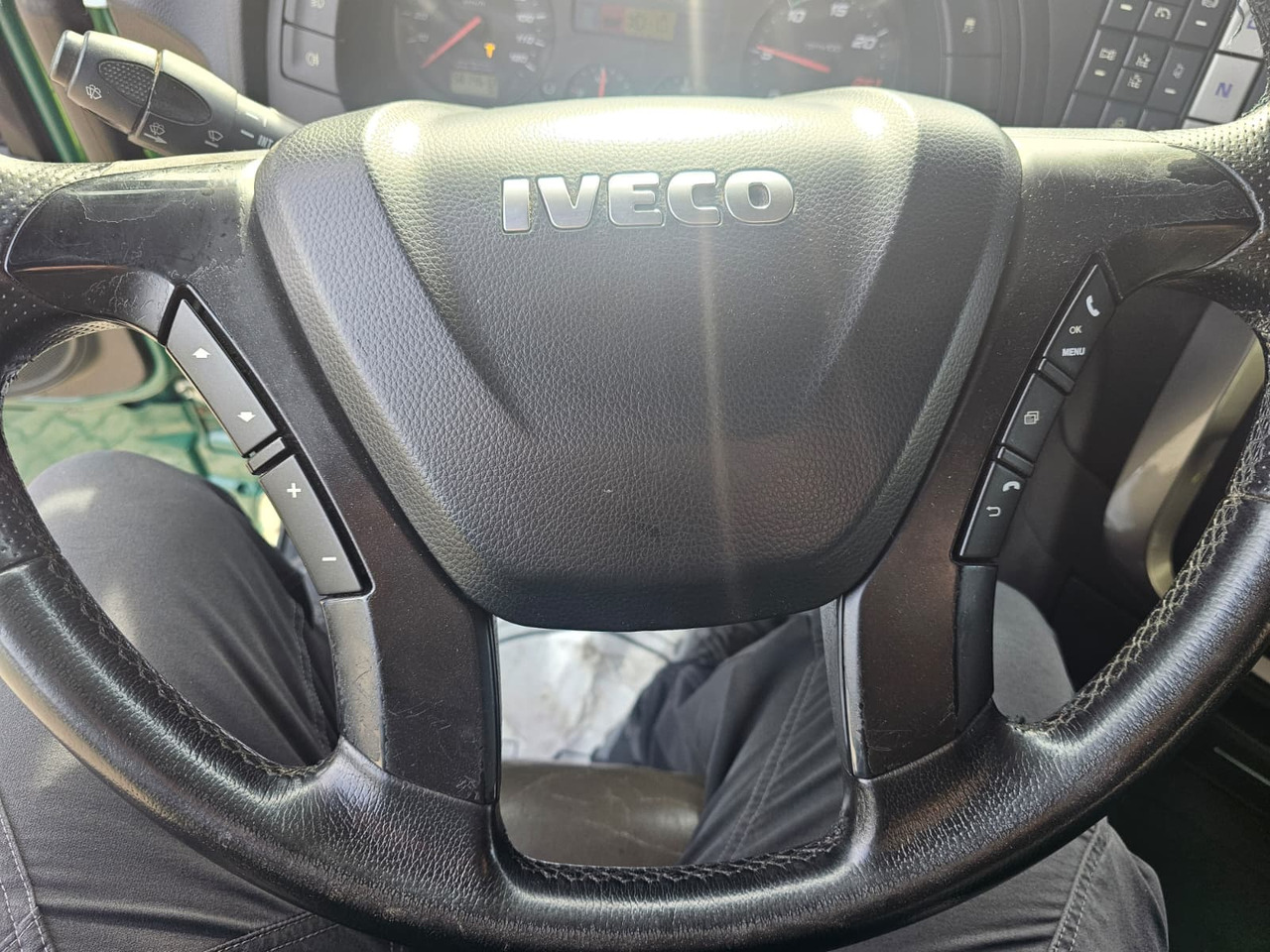 Container transporter/ Swap body truck Iveco Stralis 560 6x4: picture 26 Container transporter/ Swap body truck Iveco Stralis 560 6x4: picture 26