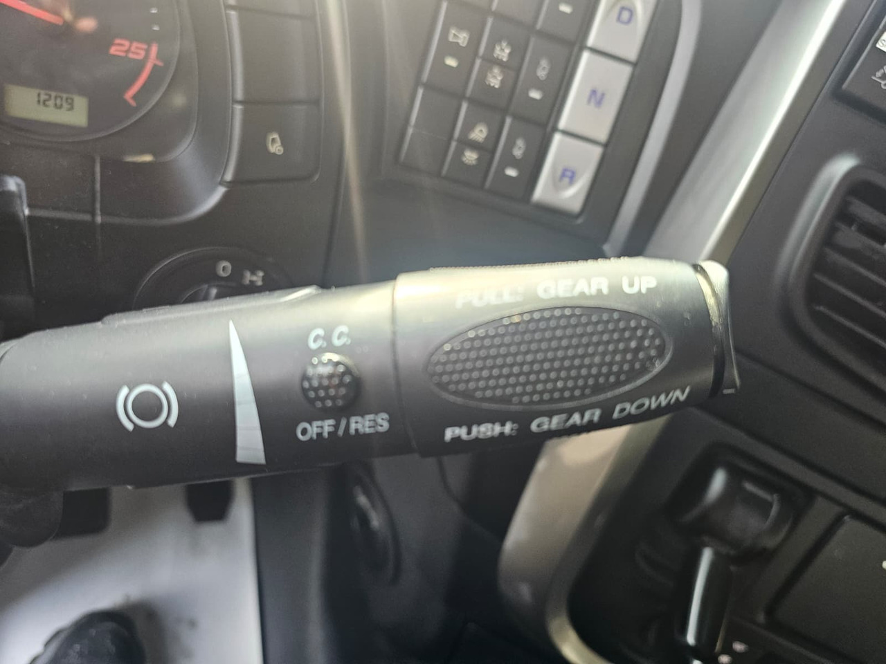 Container transporter/ Swap body truck Iveco Stralis 560 6x4: picture 23 Container transporter/ Swap body truck Iveco Stralis 560 6x4: picture 23