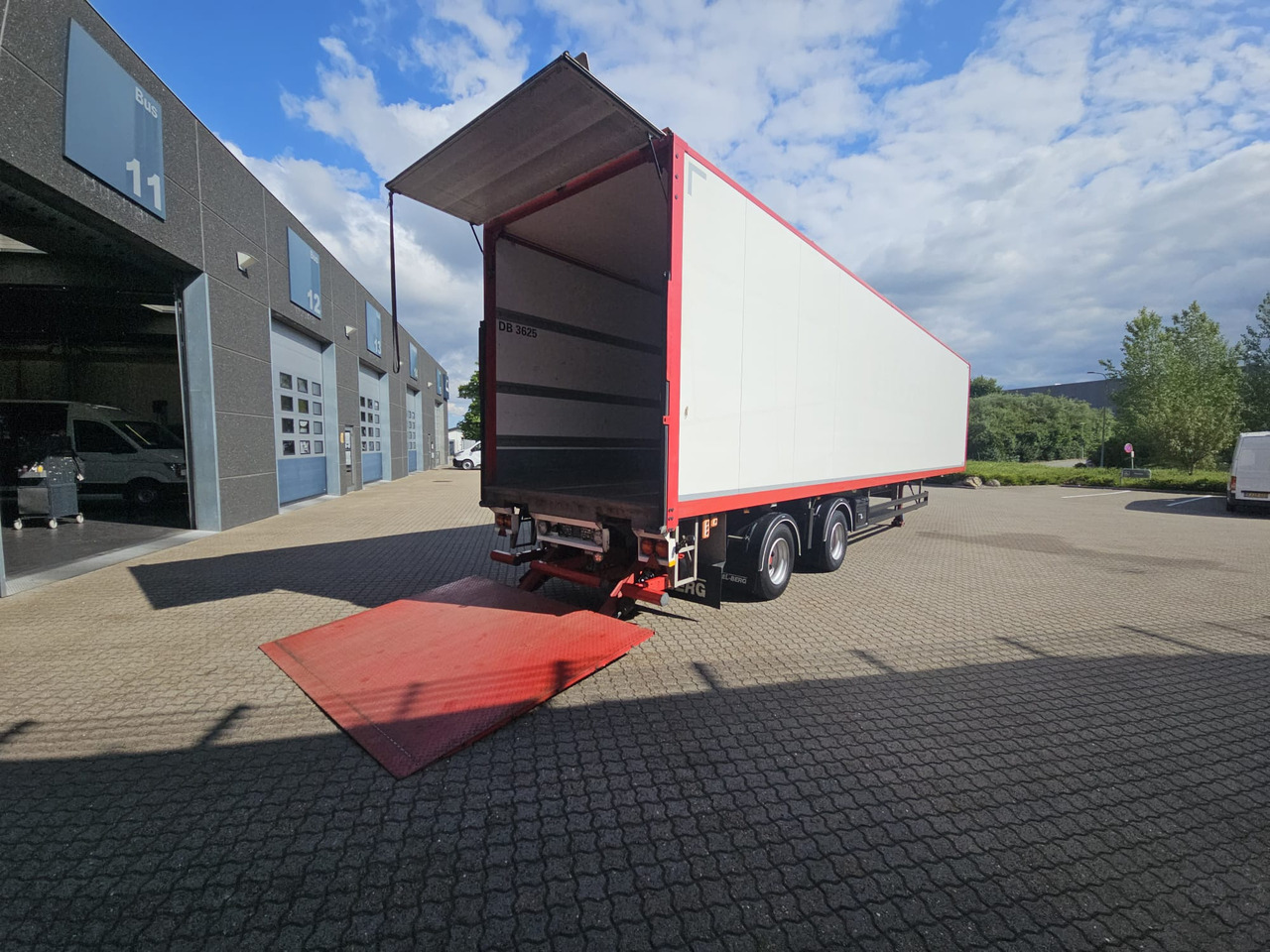 Kel-Berg 2 Aksel City 13,60 - Closed box semi-trailer: picture 5 Kel-Berg 2 Aksel City 13,60 - Closed box semi-trailer: picture 5