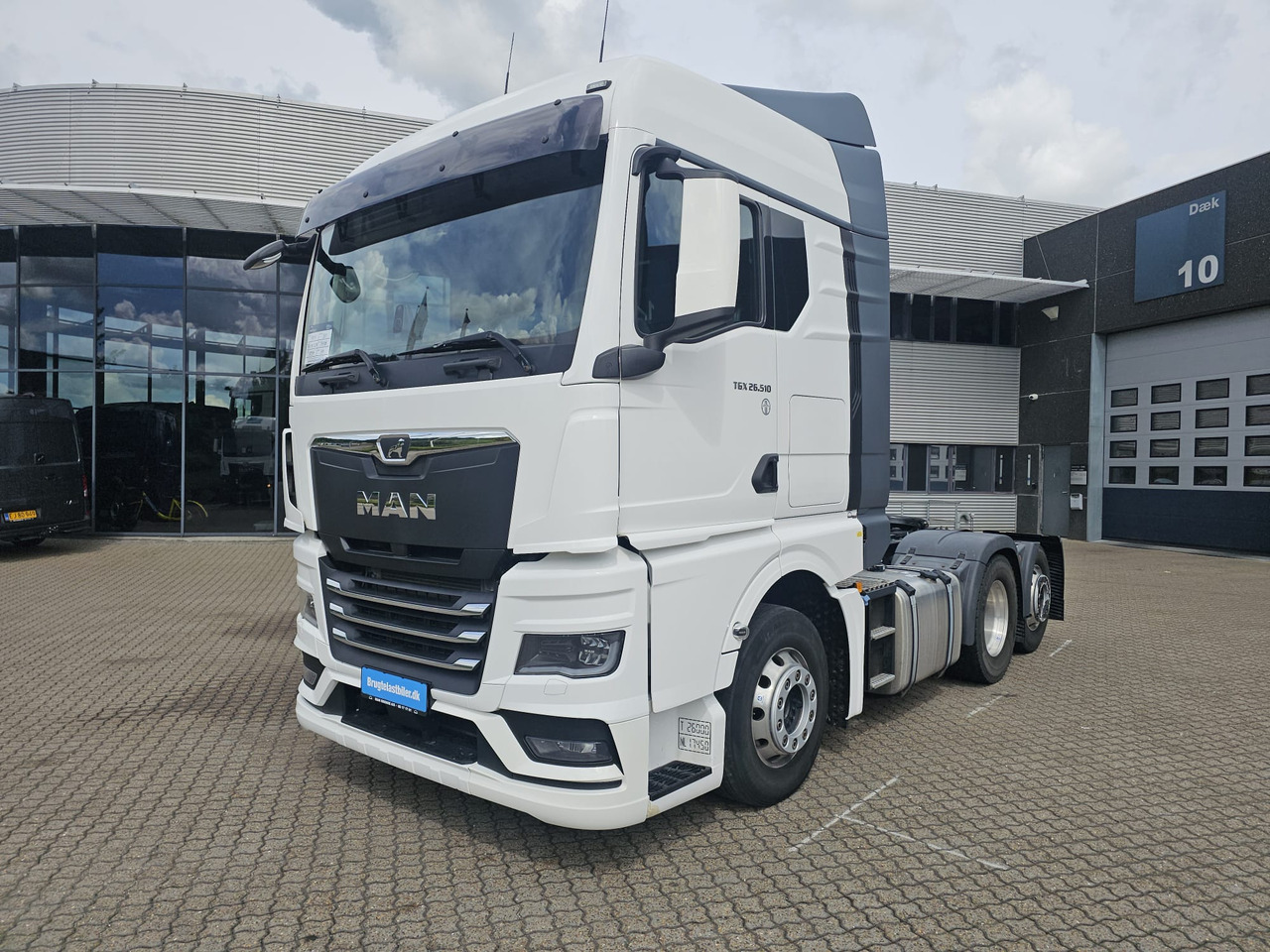 MAN TGX 26.510 6x2 - Tractor unit: picture 1 MAN TGX 26.510 6x2 - Tractor unit: picture 1