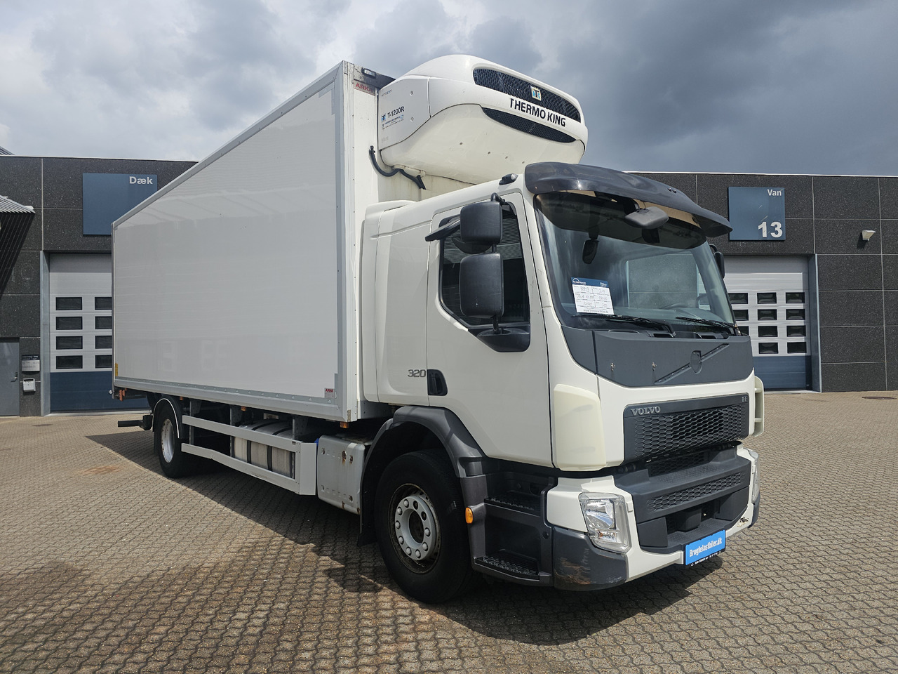 Volvo FE320 - Refrigerator truck: picture 2 Volvo FE320 - Refrigerator truck: picture 2